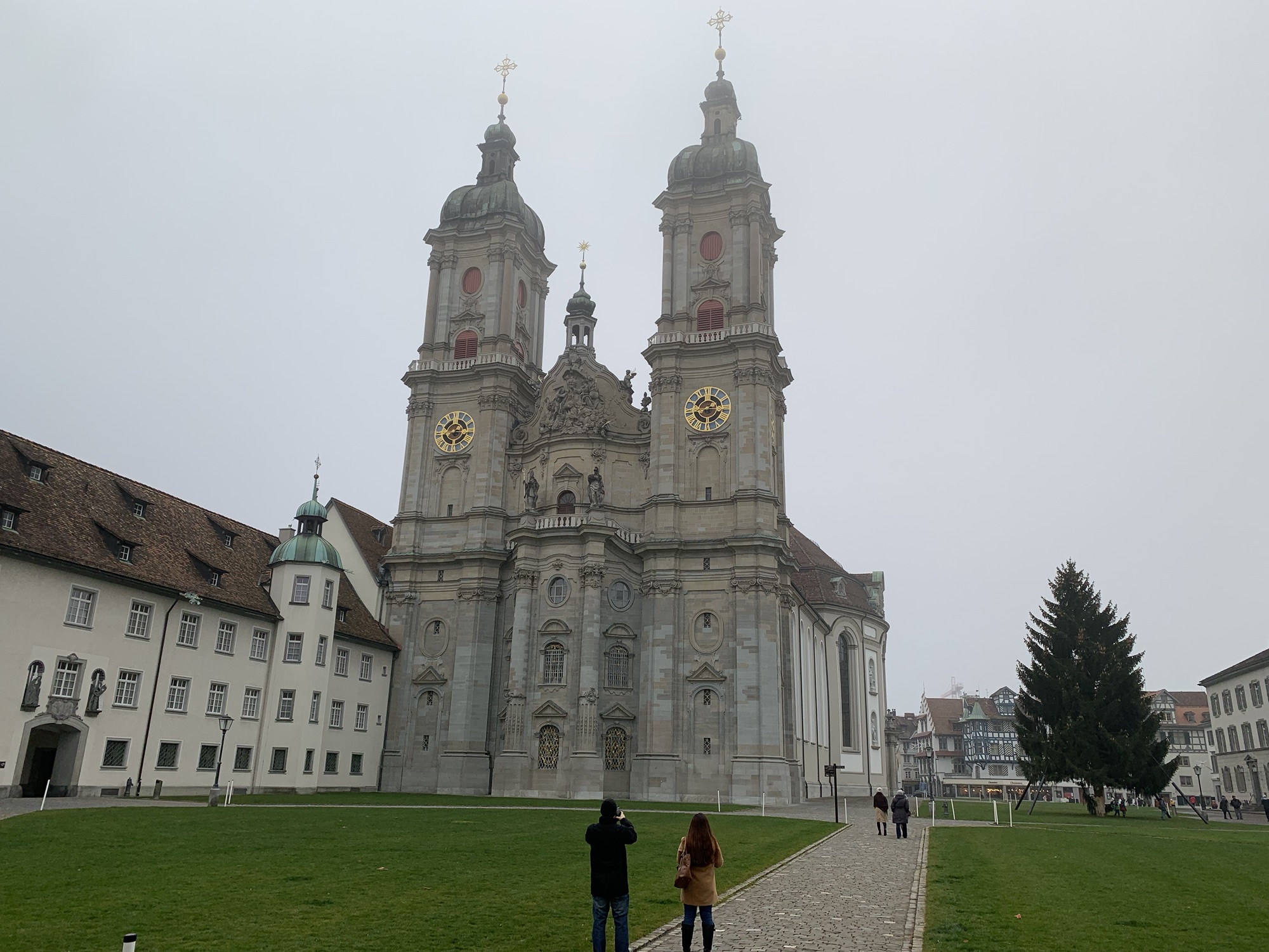 Ein neues Kapitel in der Schweiz: Mein Weg zum beruflichen und persönlichen Glück
