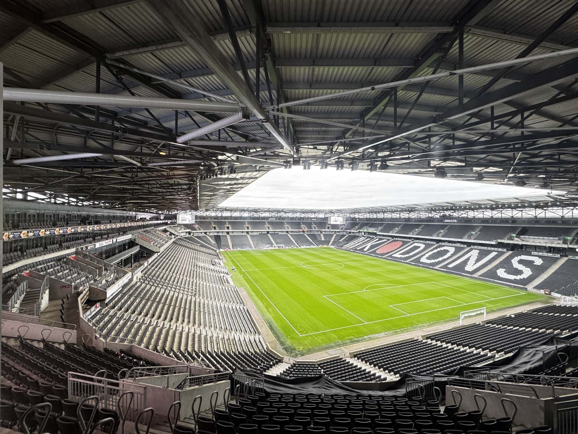 Entdeckung Milton Keynes: Vergangenheit und Gegenwart einer modernen Stadt